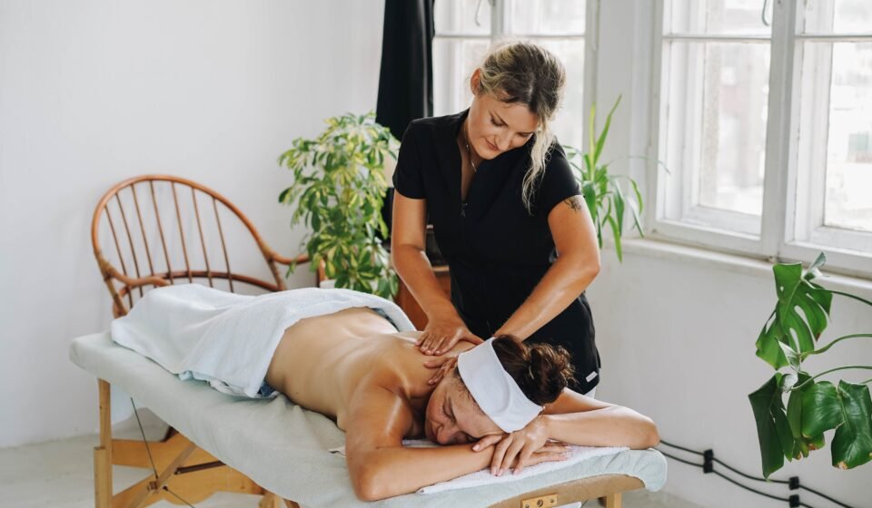 Marketing para serviços de massagem: estratégias para fortalecer a marca e conquistar clientes
